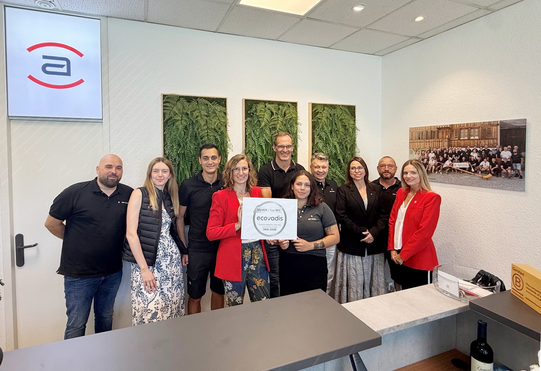 aprotec-actualité-engagement-rse-ecovadis Équipe Aprotec avec la médaille d’argent EcoVadis pour son engagement RSE